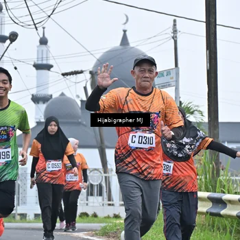 Runner Photo 8055804