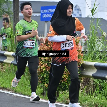 Runner Photo 8055930