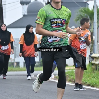 Runner Photo 8056007