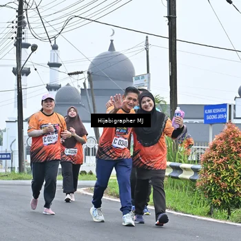 Runner Photo 8056021