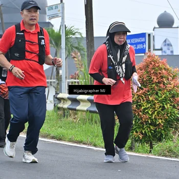 Runner Photo 8056060