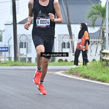 Runner Photo 8056183