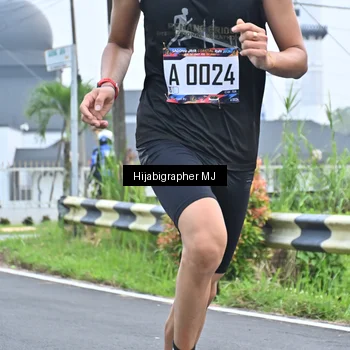Runner Photo 8056195