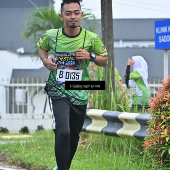 Runner Photo 8056458