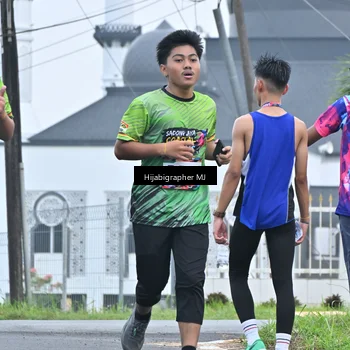 Runner Photo 8056505