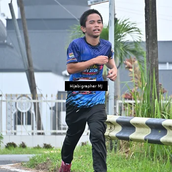 Runner Photo 8056563