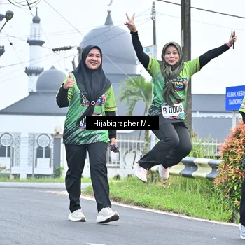 Runner Photo 8056636