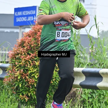 Runner Photo 8056658