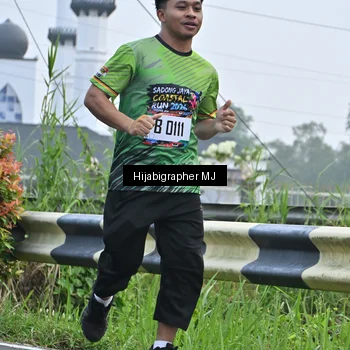 Runner Photo 8056698