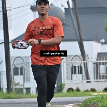 Runner Photo 8056807