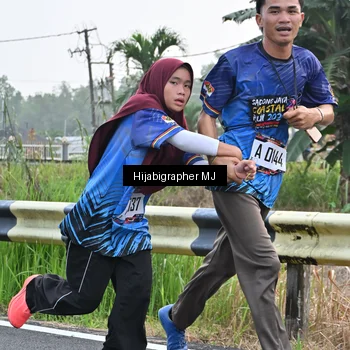 Runner Photo 8056939