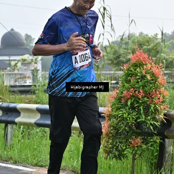 Runner Photo 8057175