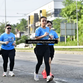 Runner Photo 8058023