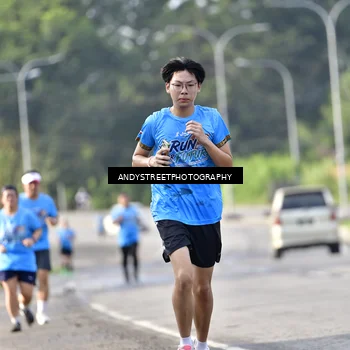 Runner Photo 8058373