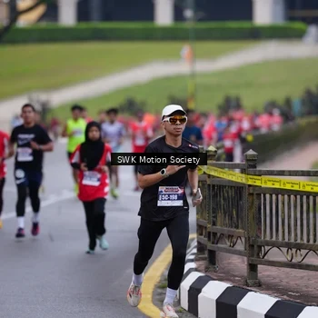 Runner Photo 8058824