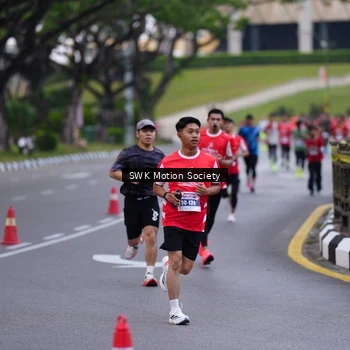 Runner Photo 8058855