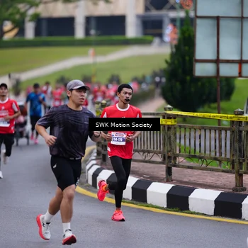 Runner Photo 8058860