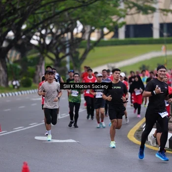 Runner Photo 8058887