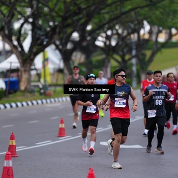 Runner Photo 8058900