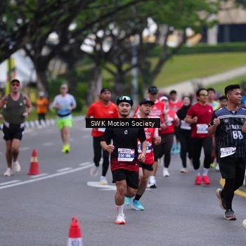 Runner Photo 8058905