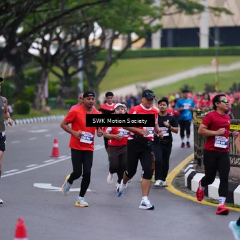 Runner Photo 8058906