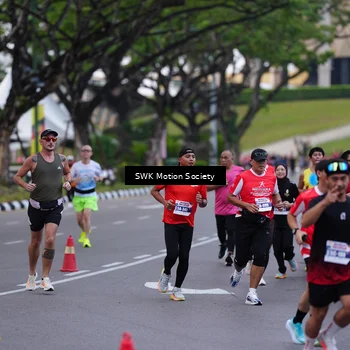 Runner Photo 8058909