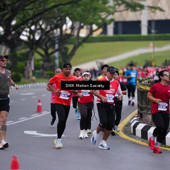 Runner Photo 8058910