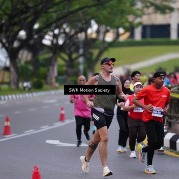 Runner Photo 8058913