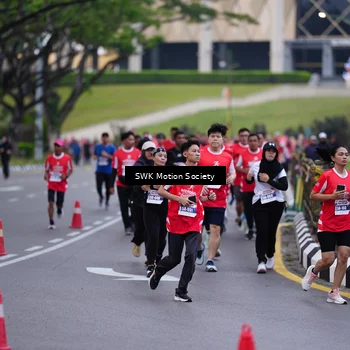 Runner Photo 8058938
