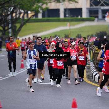 Runner Photo 8059000