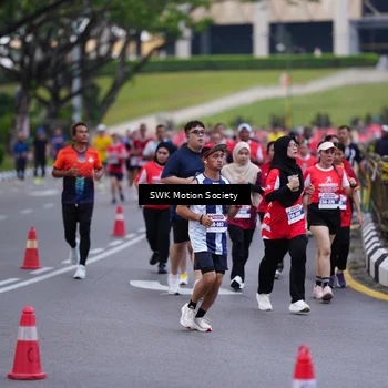 Runner Photo 8059001