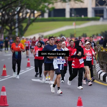 Runner Photo 8059003