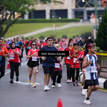 Runner Photo 8059005