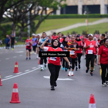 Runner Photo 8059010