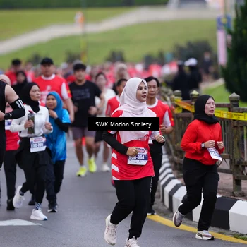 Runner Photo 8059072