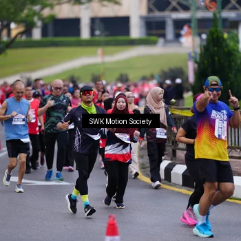 Runner Photo 8059111