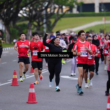 Runner Photo 8059137