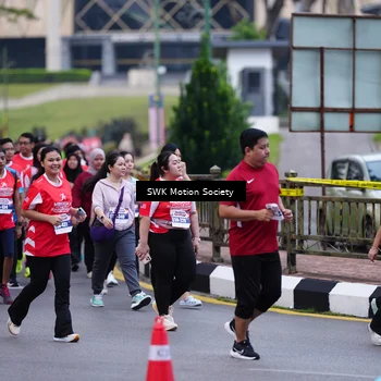 Runner Photo 8060000