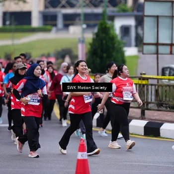 Runner Photo 8060008