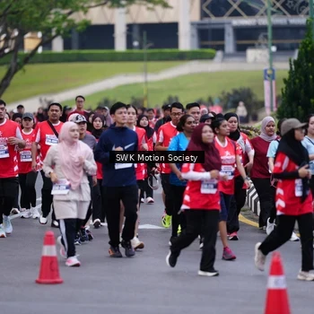 Runner Photo 8060027
