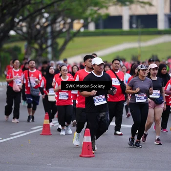 Runner Photo 8060070