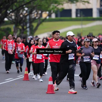 Runner Photo 8060074