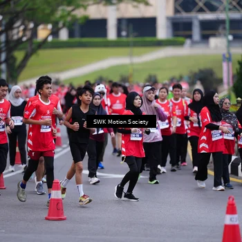 Runner Photo 8060210
