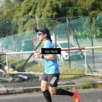 Runner Photo 8060411