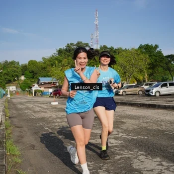 Runner Photo 8060428
