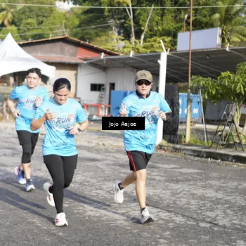 Runner Photo 8060438
