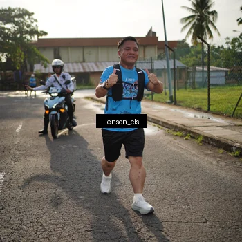 Runner Photo 8060546