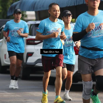 Runner Photo 8060598