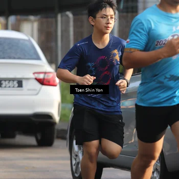 Runner Photo 8060656