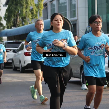 Runner Photo 8060802